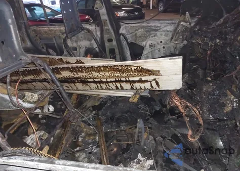 2004 Jeep Grand Cherokee Laredo z USA, uszkodzony, nr VIN 1J4GW48S84C347584